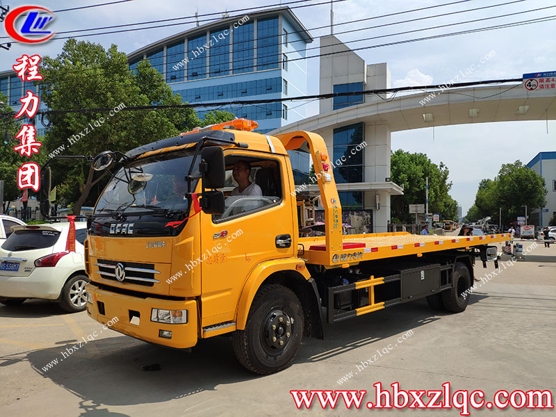 湖北程力集團生產的東風D8清障車價格是多少？